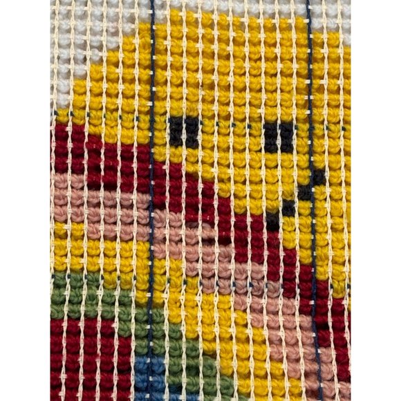 Completed Sunshine Rainbow Heart Latch Hook Rug 12x12 WonderArt - Picture 10 of 11